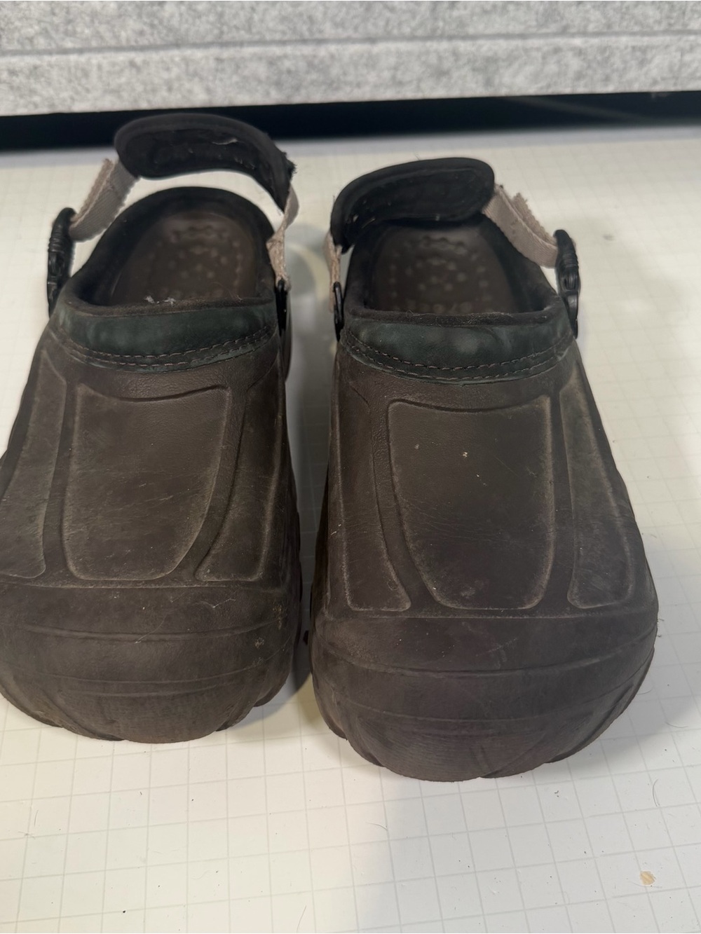 CROCS Crosstrail Men’s Brown and Black Slip-On Clogs with Back Strap Size 9